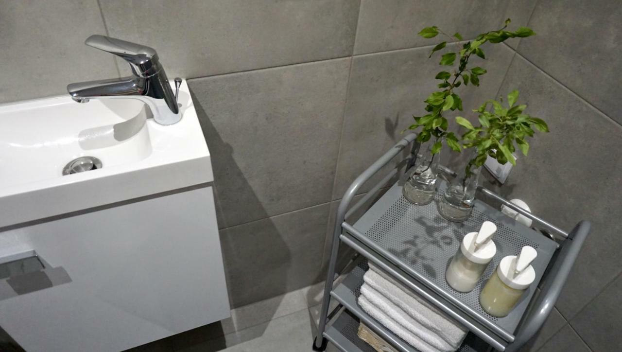 Lovely Jubbly Apartment Краків Екстер'єр фото